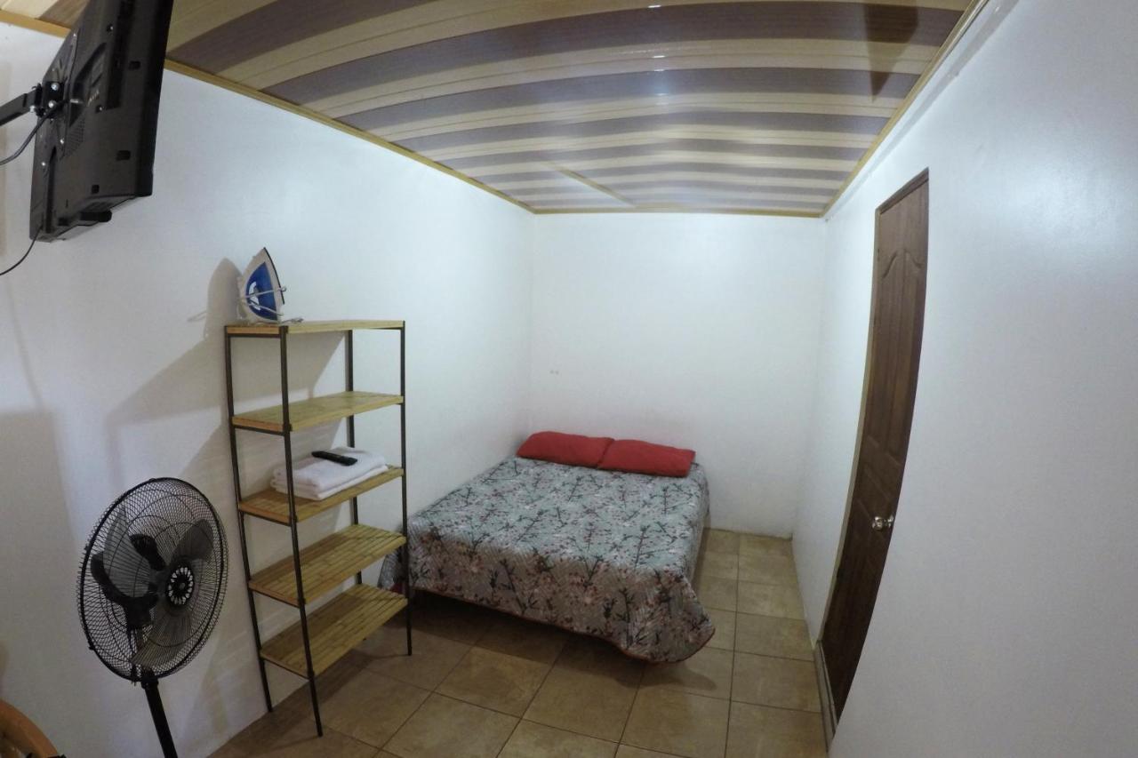 Laurel House Διαμέρισμα San Antonio De Belen Εξωτερικό φωτογραφία